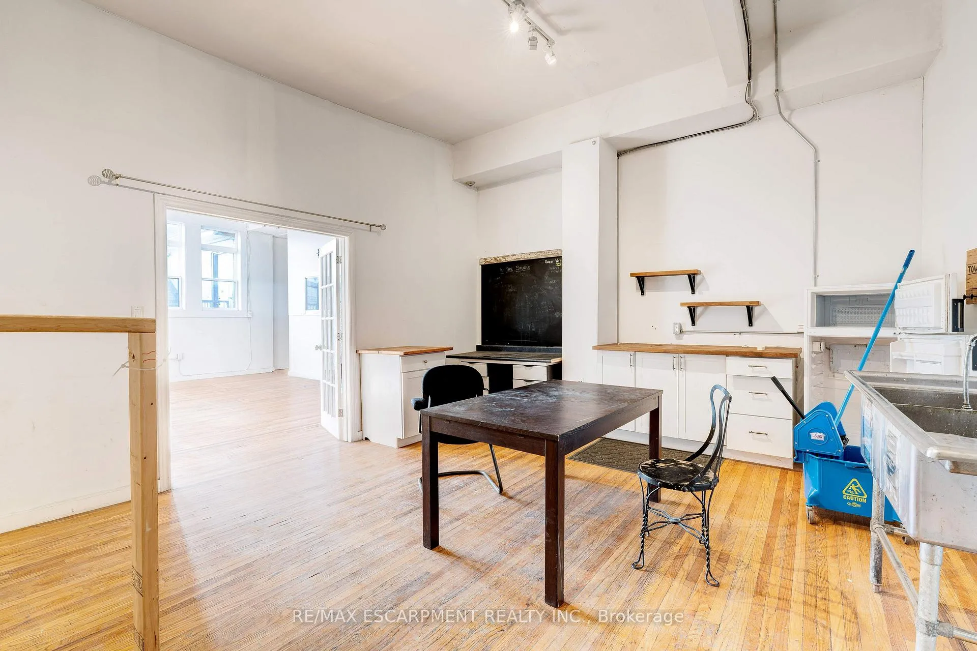 Photo 23 of Unit 2, 323-327 King Street E, Hamilton, Beasley — HOMEH