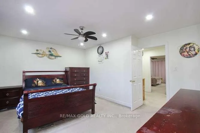 Photo 22 of 88 Ridgemore Crescent, Brampton, Fletcher's Meadow — HOMEH