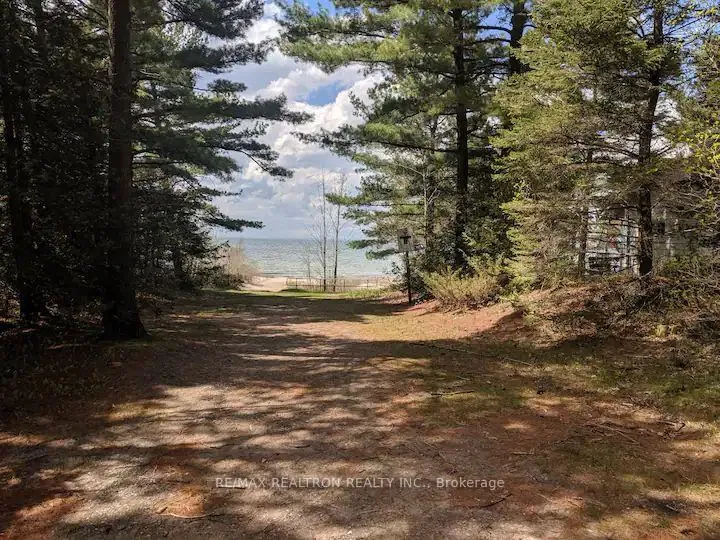 Photo 5 of 1705 Tiny Beaches Road S, Tiny, Rural Tiny — HOMEH