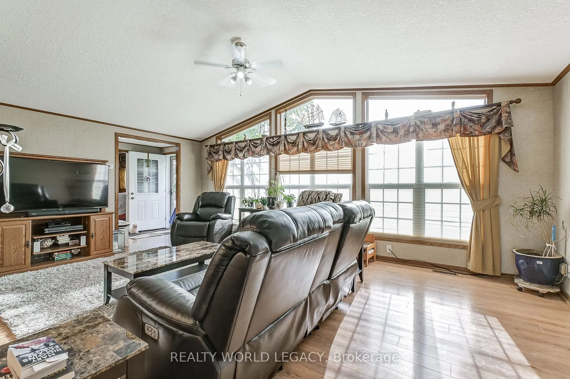 Photo 10 of 1161 Concession 4 Road W, Hamilton, Rural Flamborough — HOMEH
