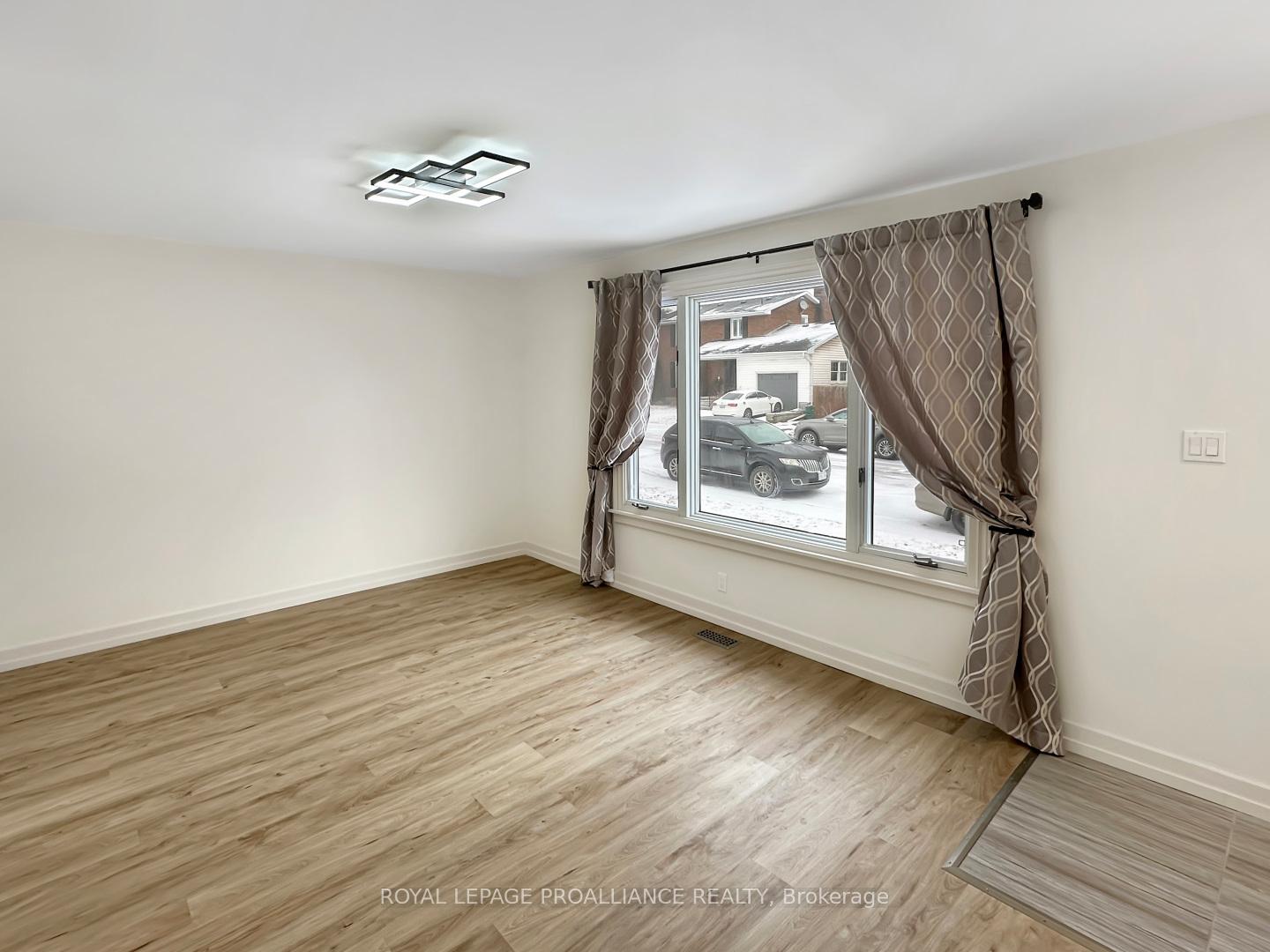 Photo 6 of 140 Charles Street, Belleville, Belleville Ward — HOMEH