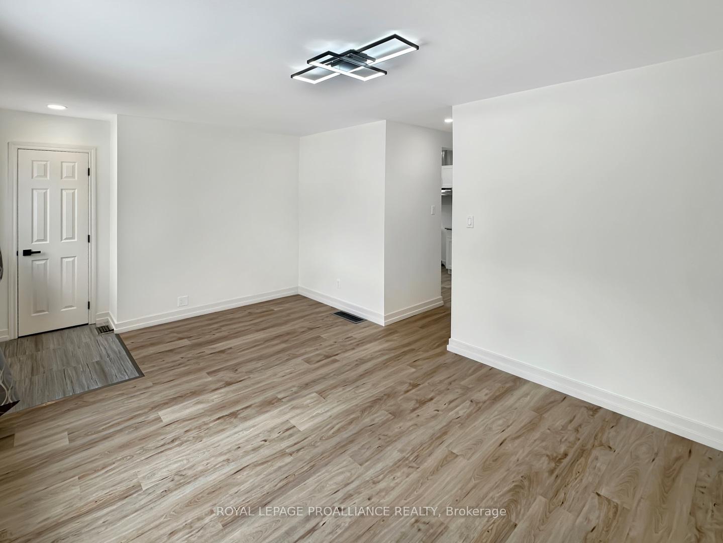Photo 9 of 140 Charles Street, Belleville, Belleville Ward — HOMEH