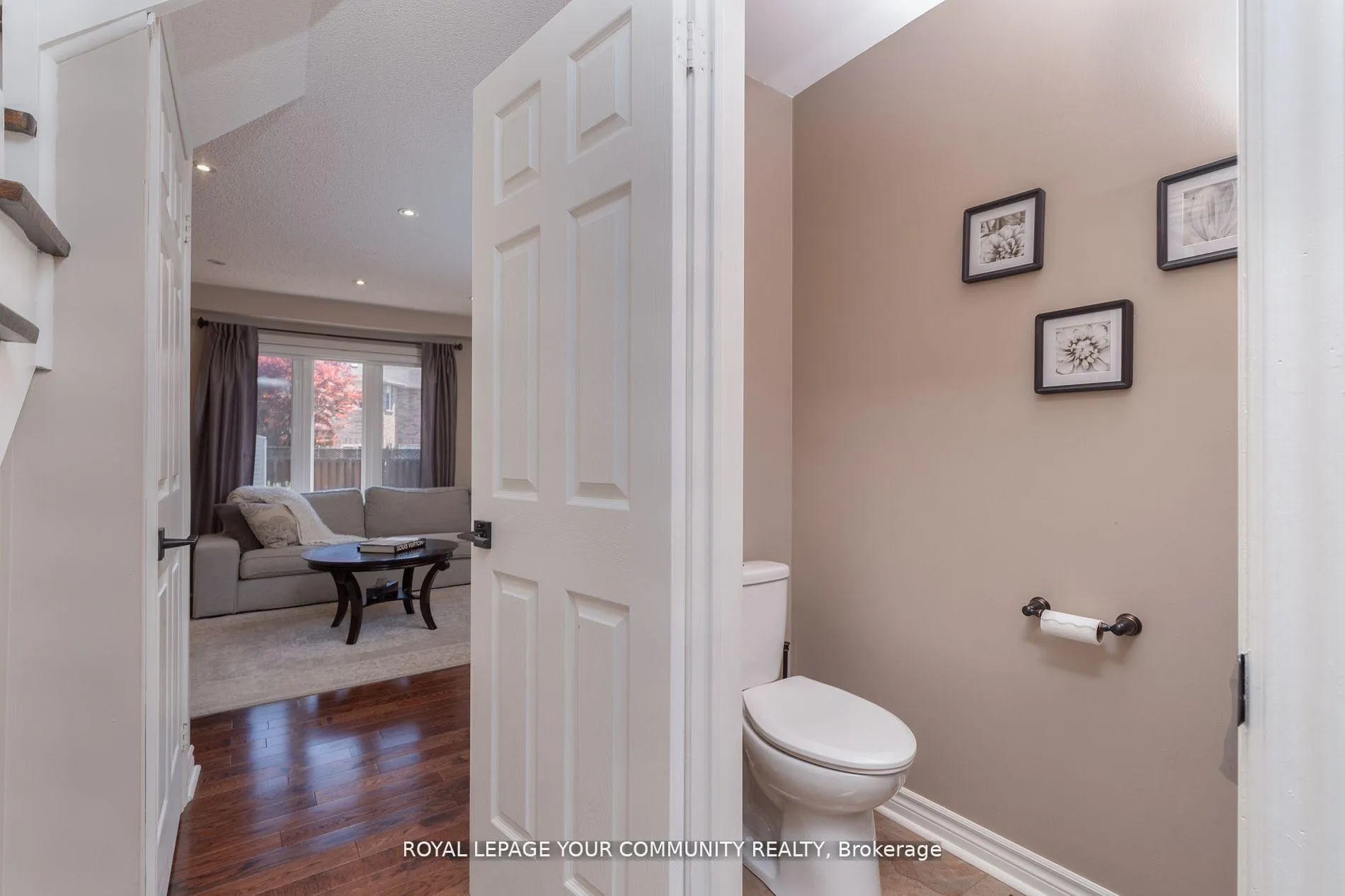Photo 6 of 86 Corkwood Crescent, Vaughan, Maple — HOMEH