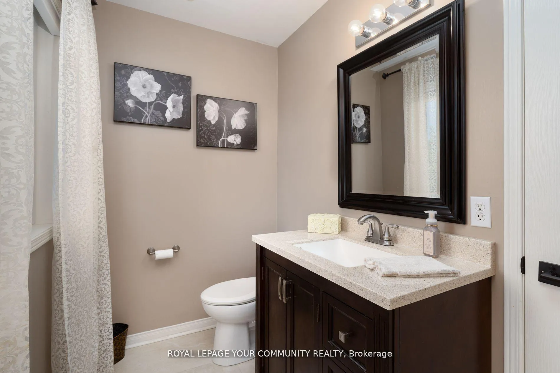 Photo 26 of 86 Corkwood Crescent, Vaughan, Maple — HOMEH