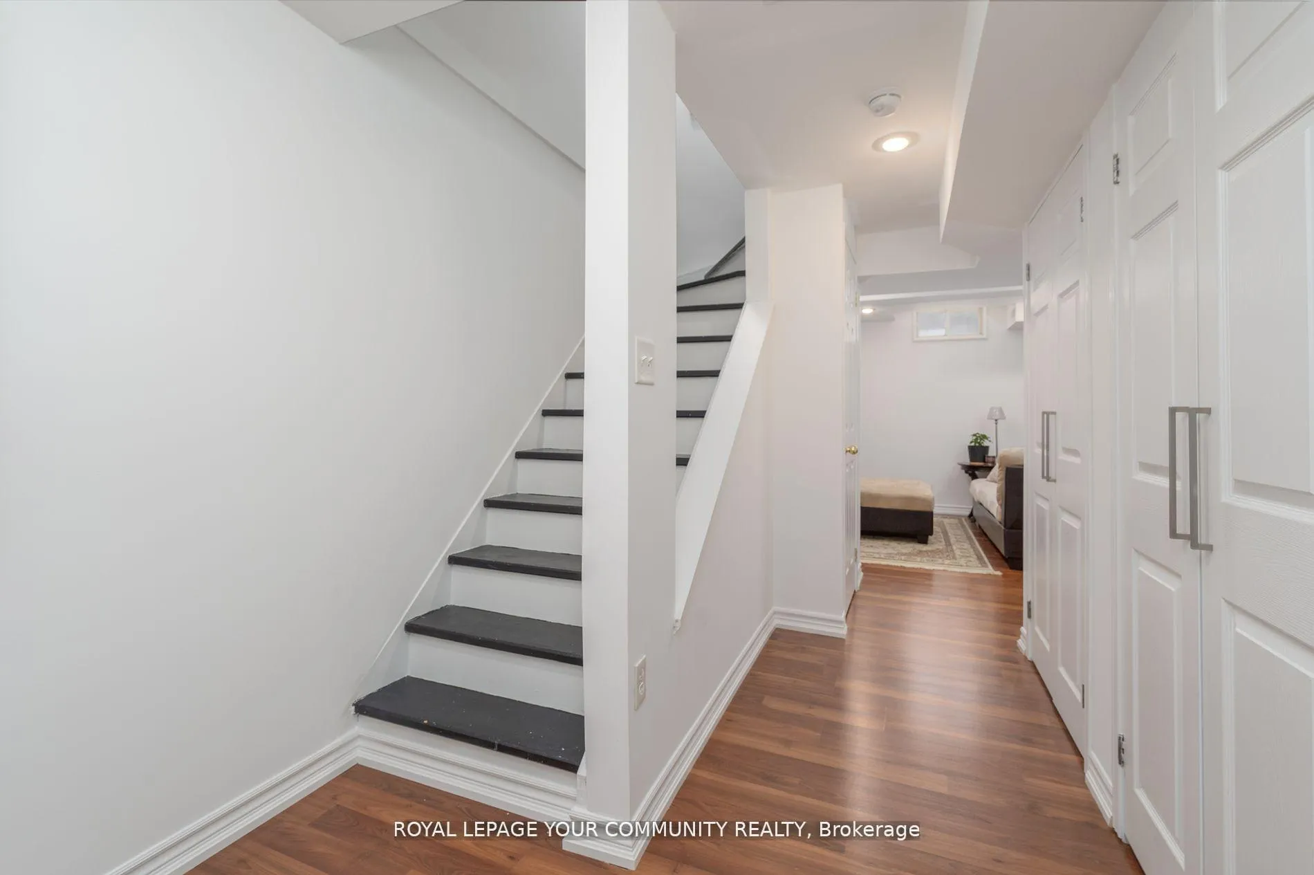 Photo 32 of 86 Corkwood Crescent, Vaughan, Maple — HOMEH