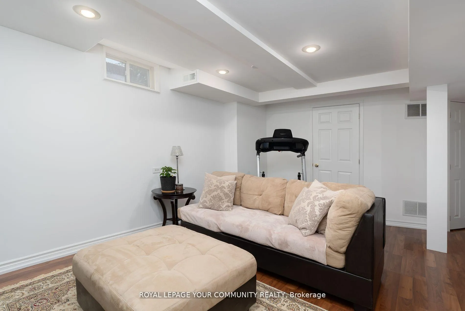 Photo 36 of 86 Corkwood Crescent, Vaughan, Maple — HOMEH
