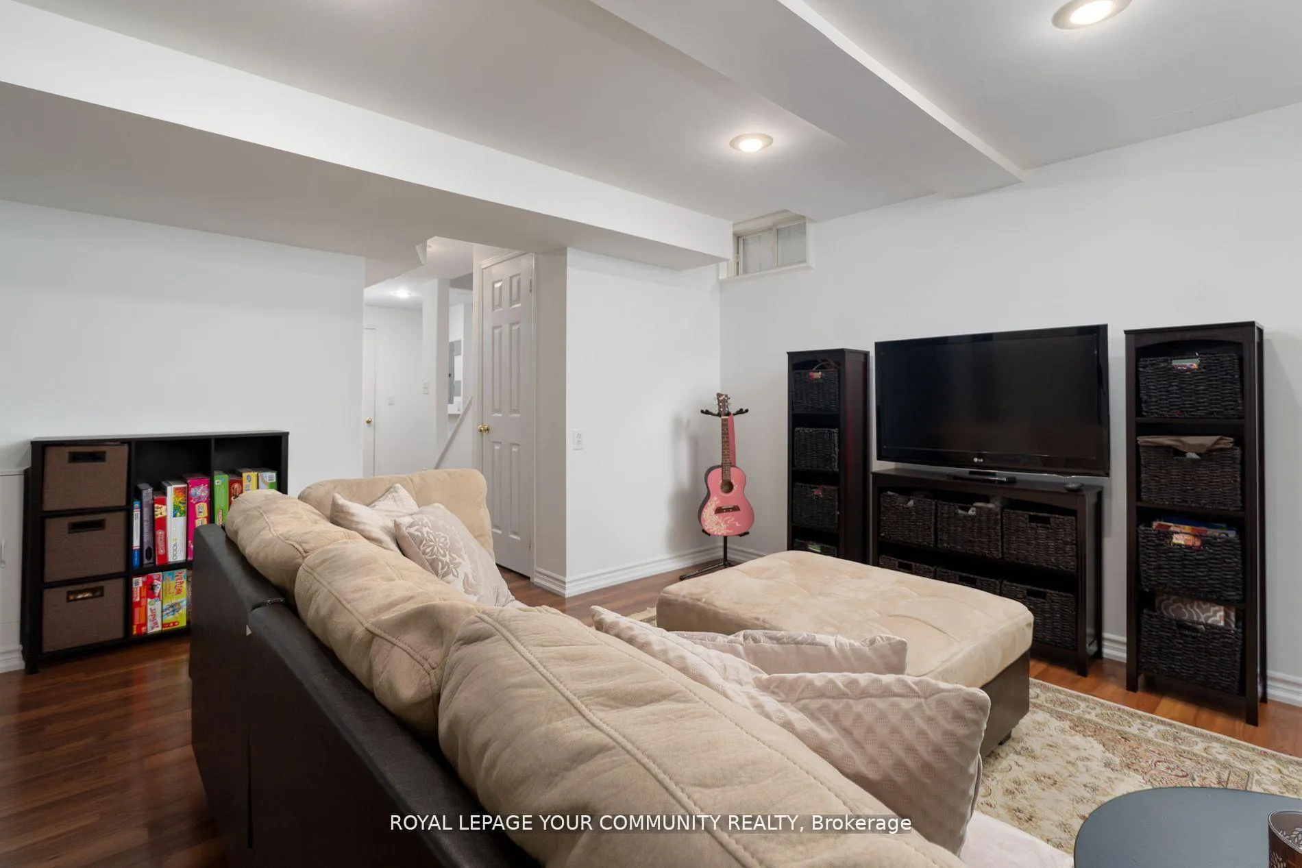 Photo 37 of 86 Corkwood Crescent, Vaughan, Maple — HOMEH