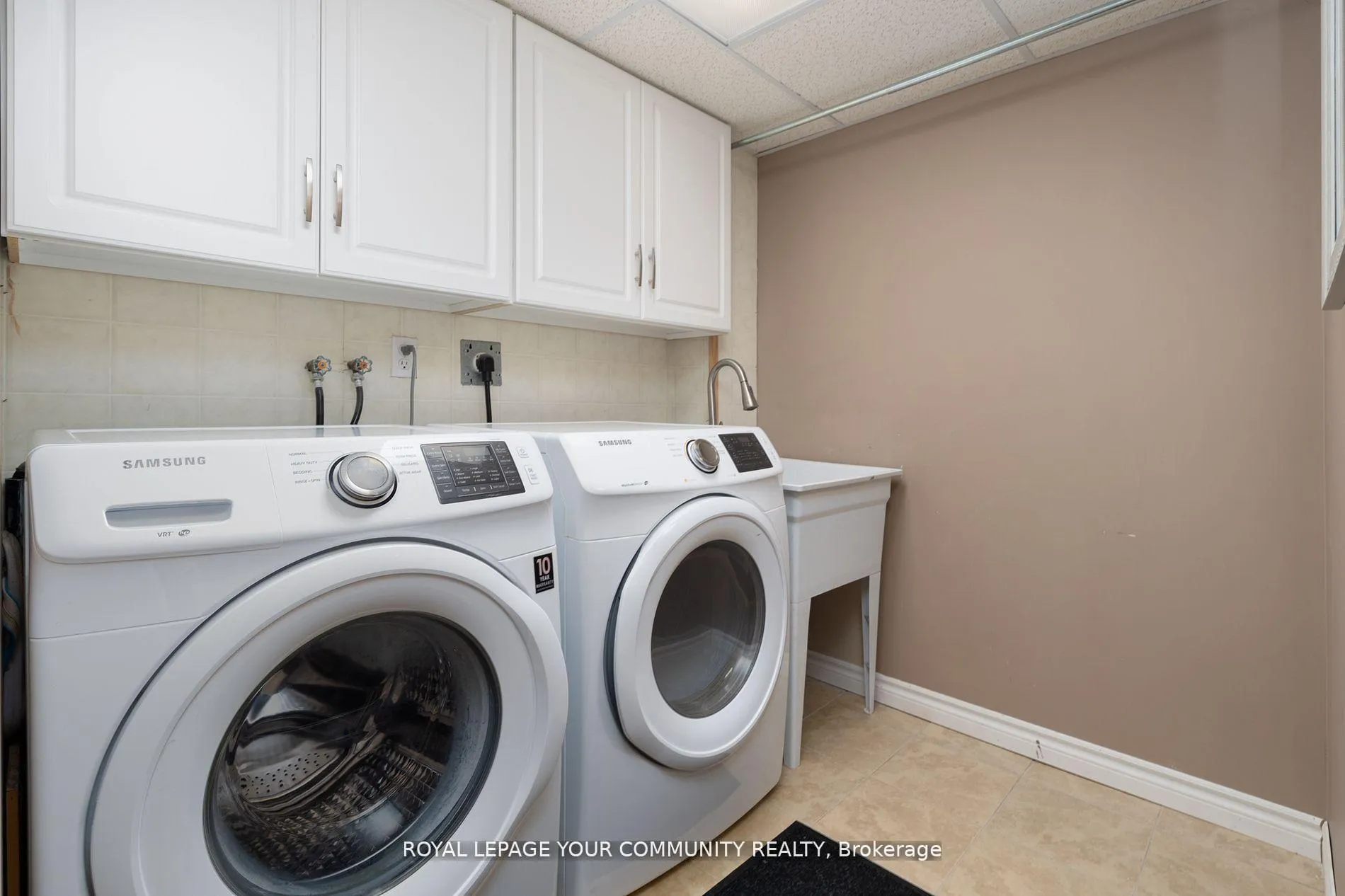 Photo 38 of 86 Corkwood Crescent, Vaughan, Maple — HOMEH