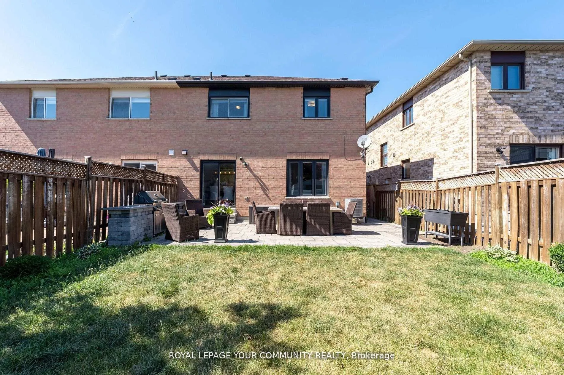 Photo 39 of 86 Corkwood Crescent, Vaughan, Maple — HOMEH