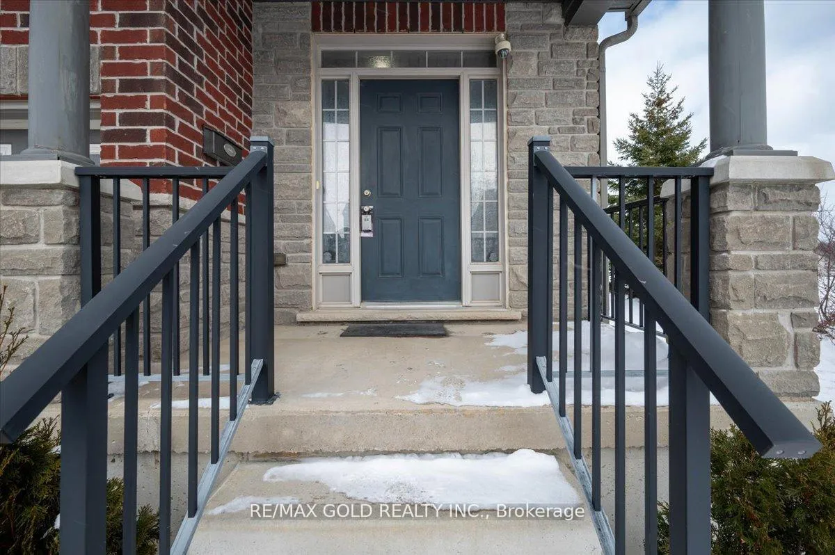 Photo 3 of Unit Main, 524 St Moritz Avenue, Waterloo — HOMEH