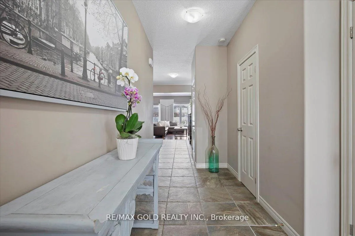 Photo 7 of Unit Main, 524 St Moritz Avenue, Waterloo — HOMEH