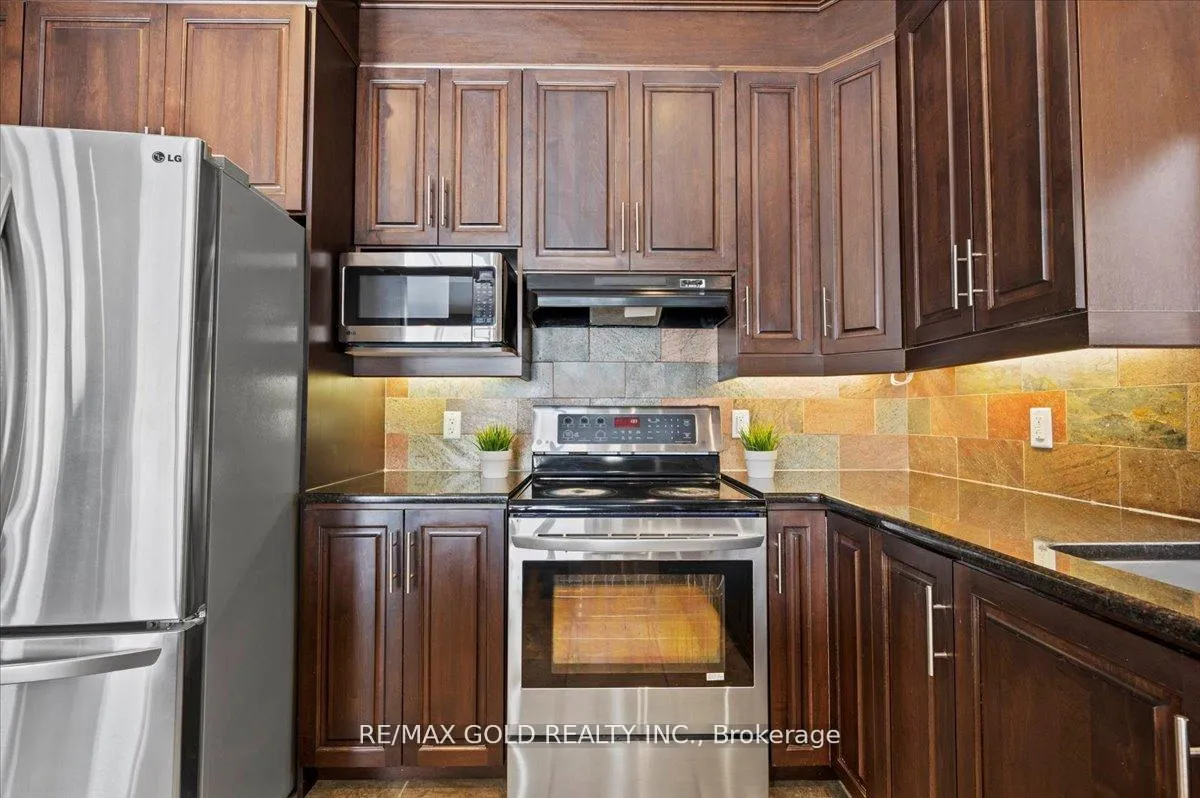Photo 10 of Unit Main, 524 St Moritz Avenue, Waterloo — HOMEH