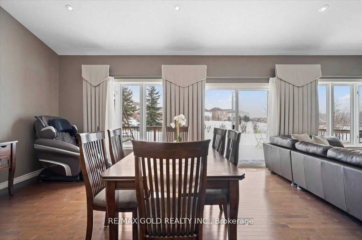 Photo 12 of Unit Main, 524 St Moritz Avenue, Waterloo — HOMEH