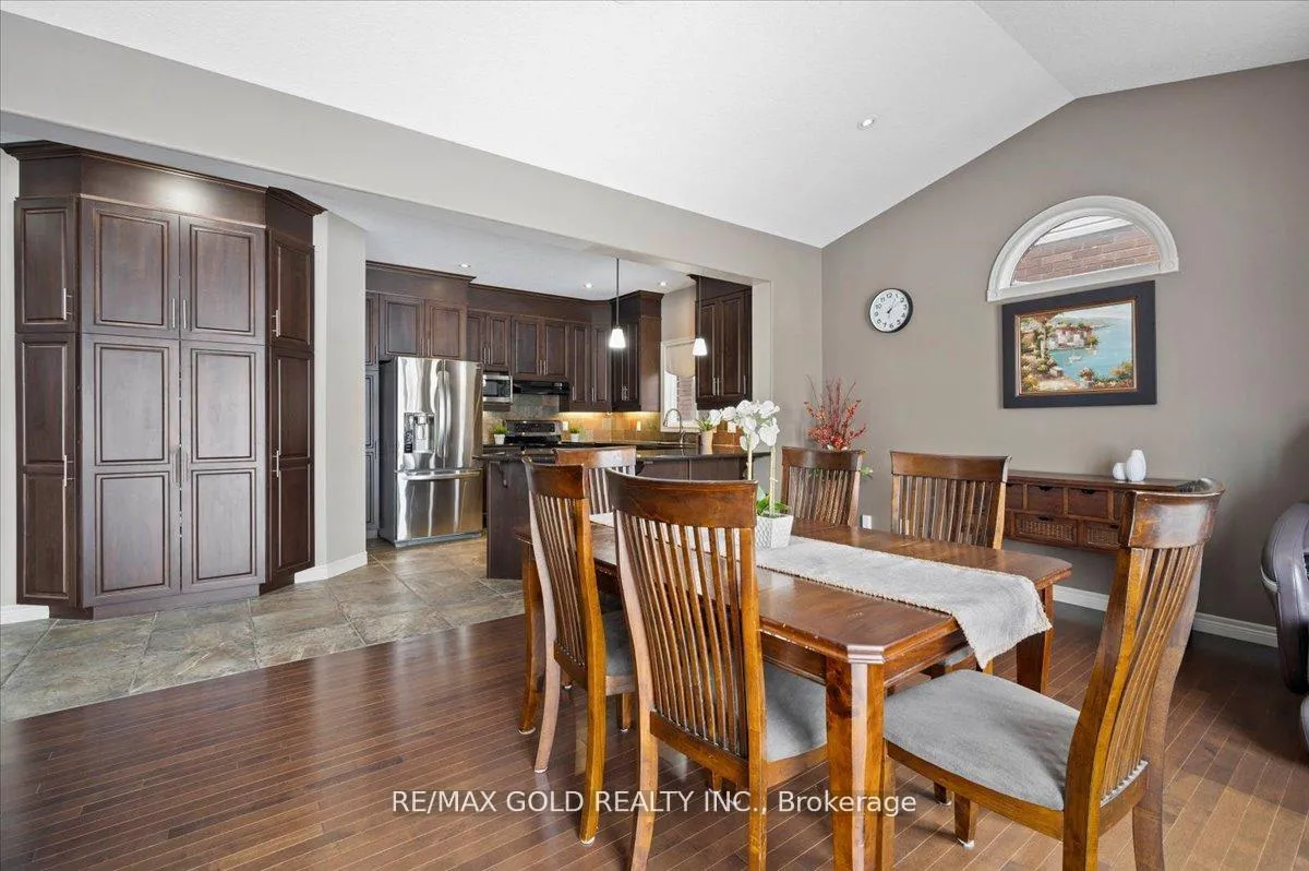 Photo 15 of Unit Main, 524 St Moritz Avenue, Waterloo — HOMEH