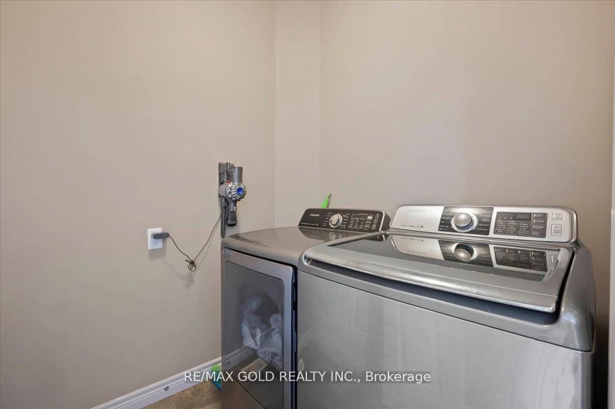 Photo 21 of Unit Main, 524 St Moritz Avenue, Waterloo — HOMEH