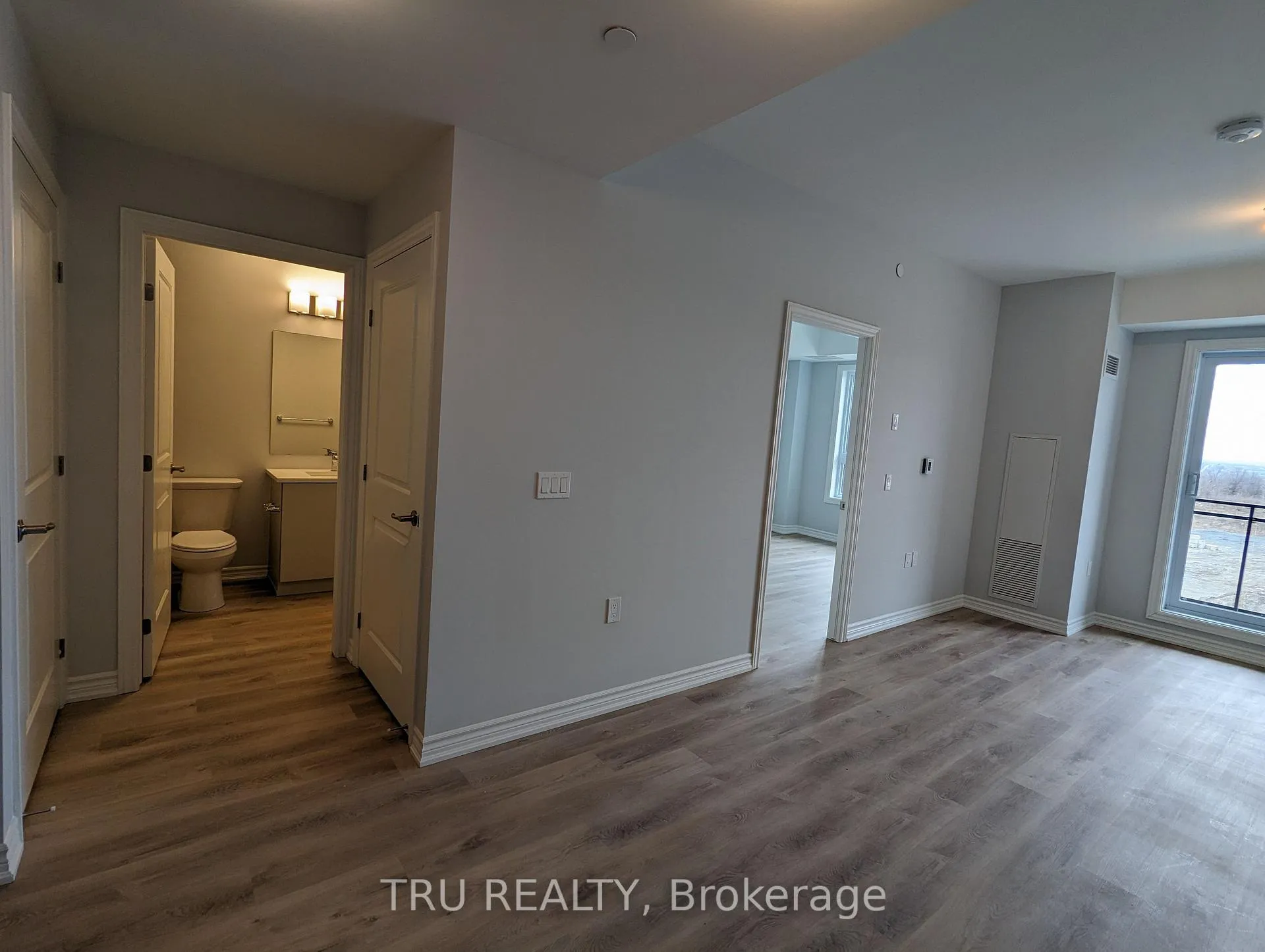 Photo 5 of Unit 417, 1350 Hemlock Road, Ottawa, CFB Rockcliffe and Area — HOMEH