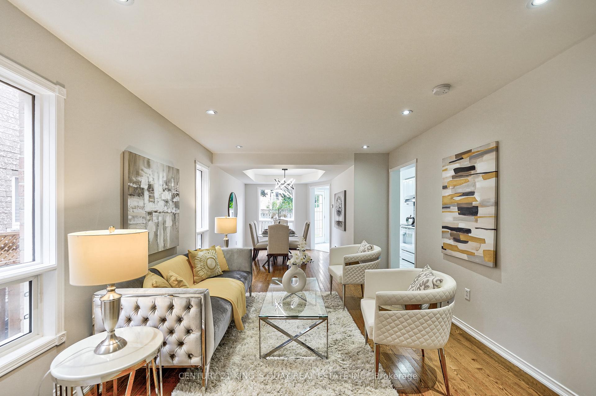 Photo 4 of 8 Hollidge Boulevard, Aurora, Bayview Wellington — HOMEH