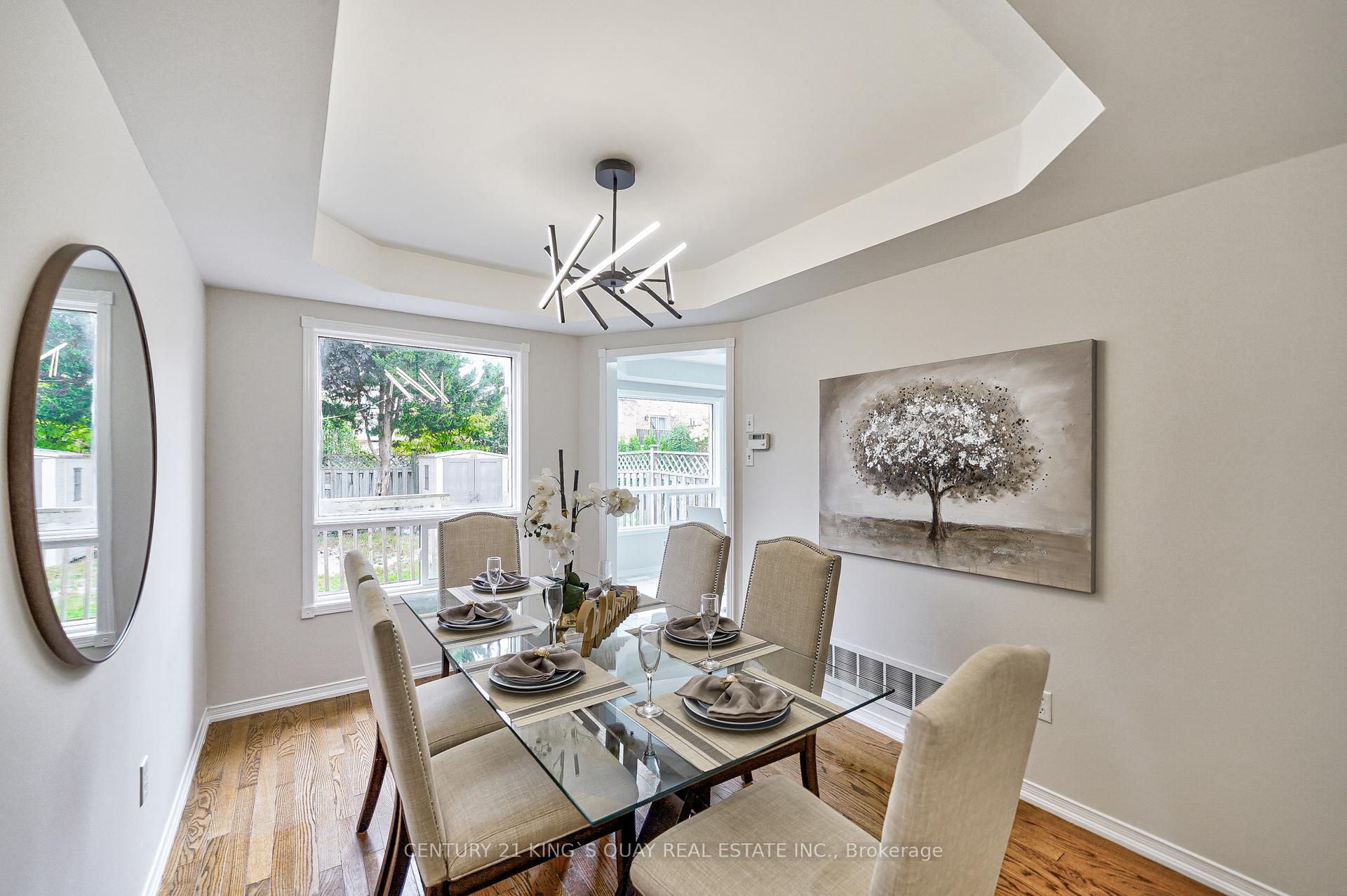 Photo 6 of 8 Hollidge Boulevard, Aurora, Bayview Wellington — HOMEH