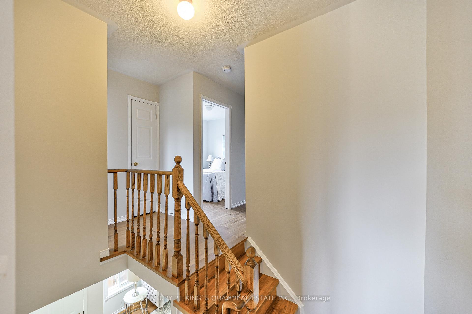 Photo 15 of 8 Hollidge Boulevard, Aurora, Bayview Wellington — HOMEH