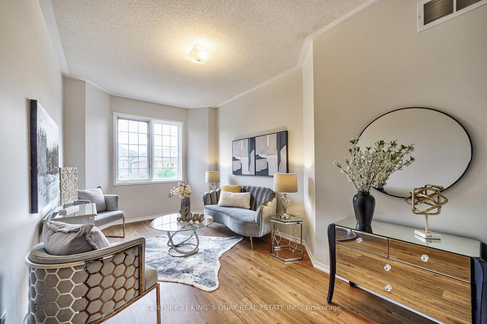 Photo 16 of 8 Hollidge Boulevard, Aurora, Bayview Wellington — HOMEH