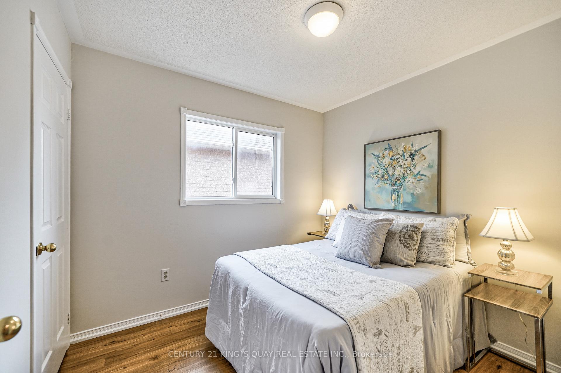 Photo 23 of 8 Hollidge Boulevard, Aurora, Bayview Wellington — HOMEH