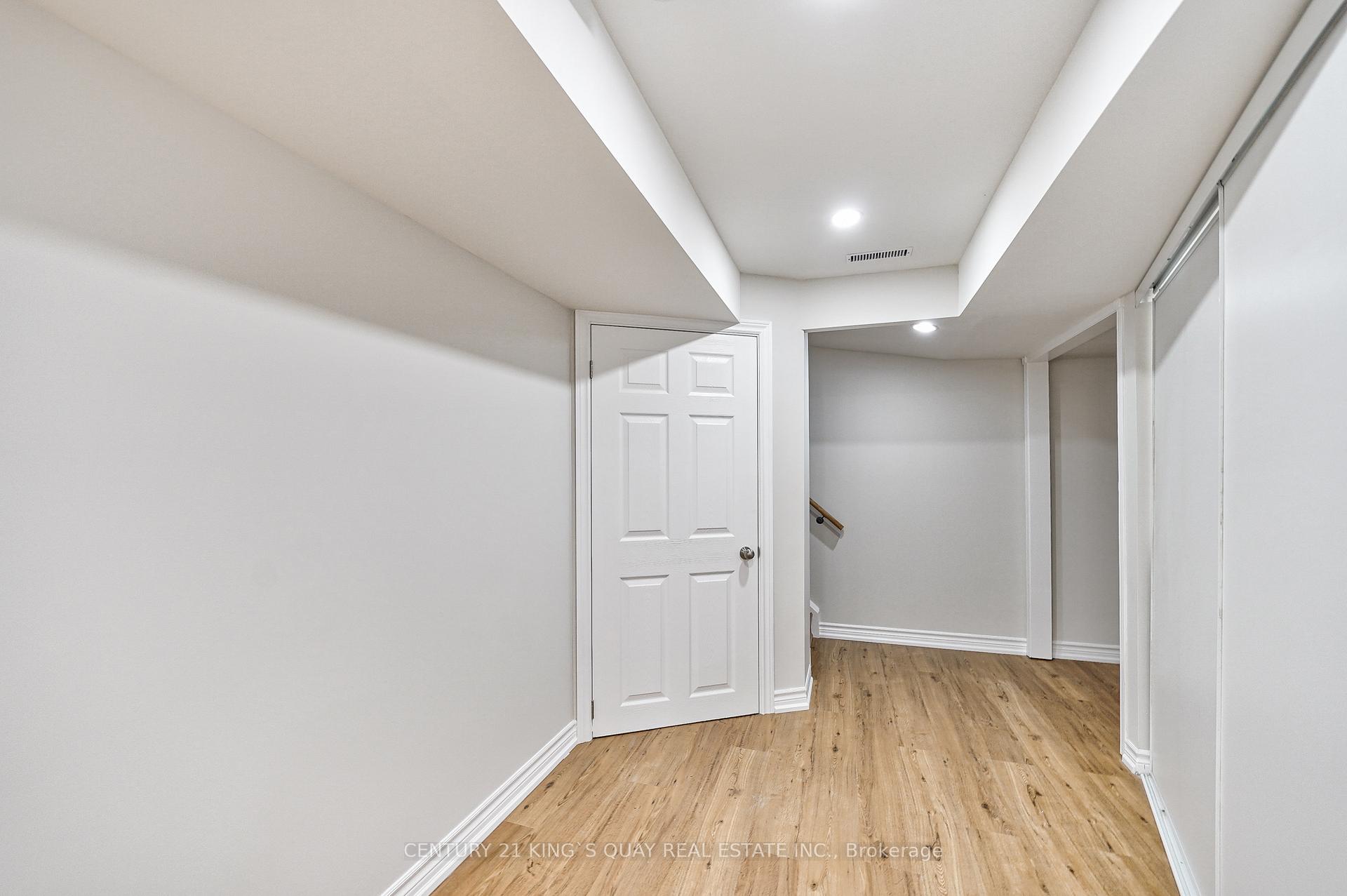 Photo 32 of 8 Hollidge Boulevard, Aurora, Bayview Wellington — HOMEH