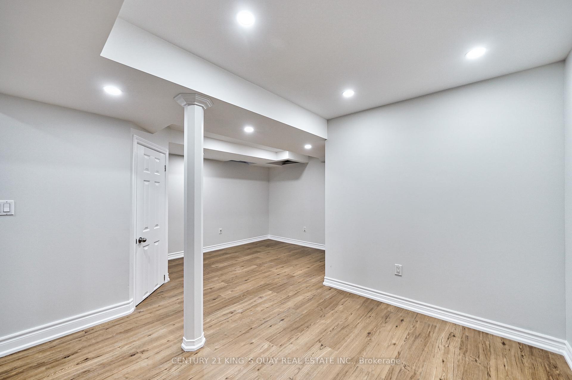Photo 36 of 8 Hollidge Boulevard, Aurora, Bayview Wellington — HOMEH