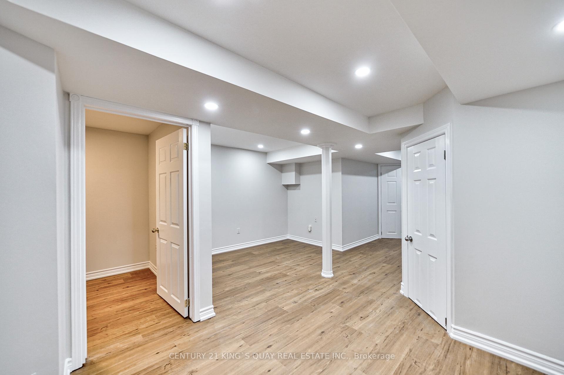 Photo 37 of 8 Hollidge Boulevard, Aurora, Bayview Wellington — HOMEH