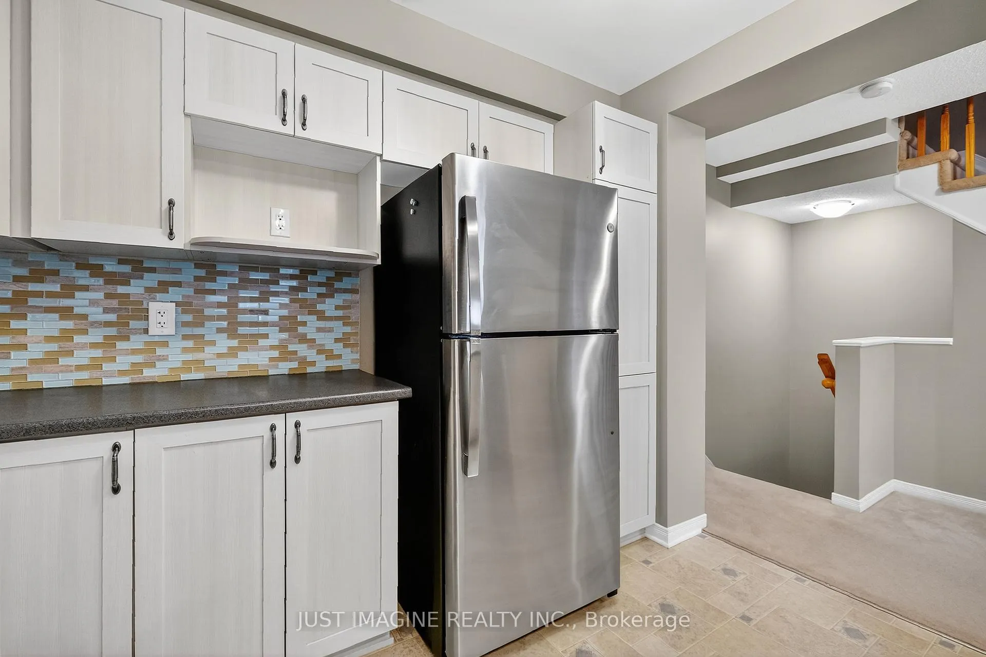 Photo 18 of 105 Caithness Private, Ottawa, Mer Bleue/Bradley Estates/Anderson Park — HOMEH
