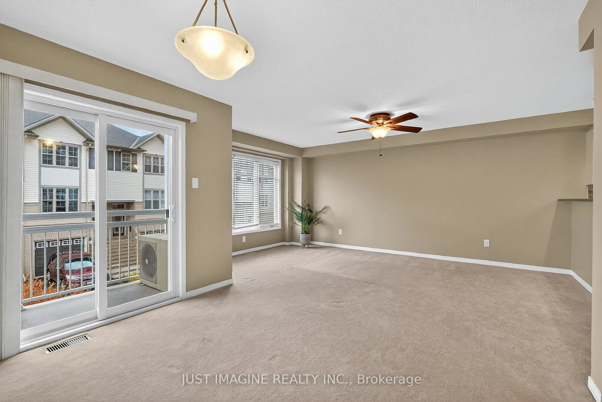 Photo 24 of 105 Caithness Private, Ottawa, Mer Bleue/Bradley Estates/Anderson Park — HOMEH