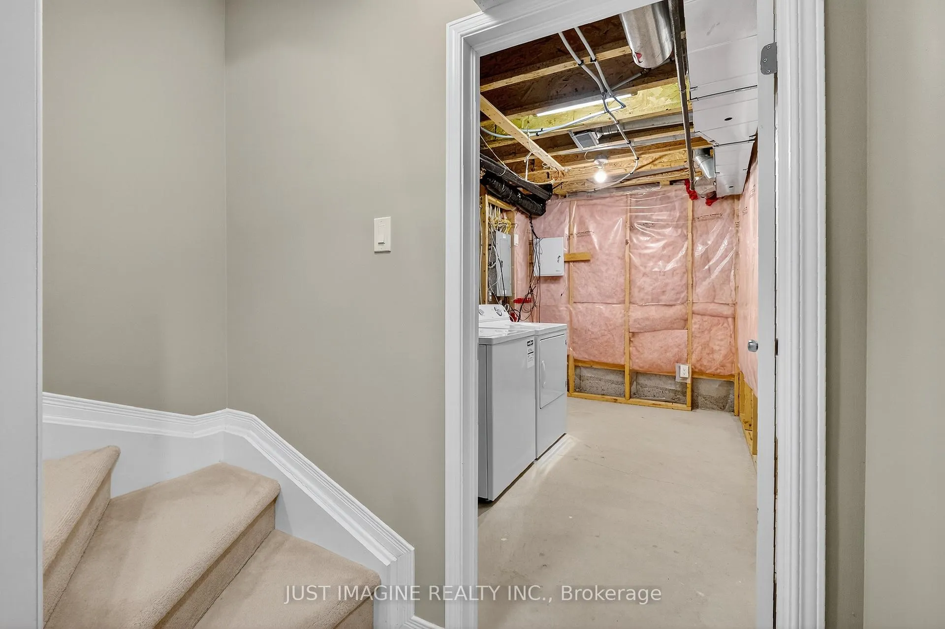 Photo 40 of 105 Caithness Private, Ottawa, Mer Bleue/Bradley Estates/Anderson Park — HOMEH