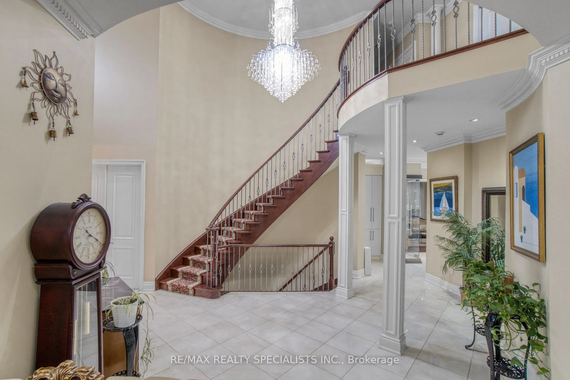 Photo 6 of 165 Grand Vallore Crescent, Vaughan, Vellore Village — HOMEH