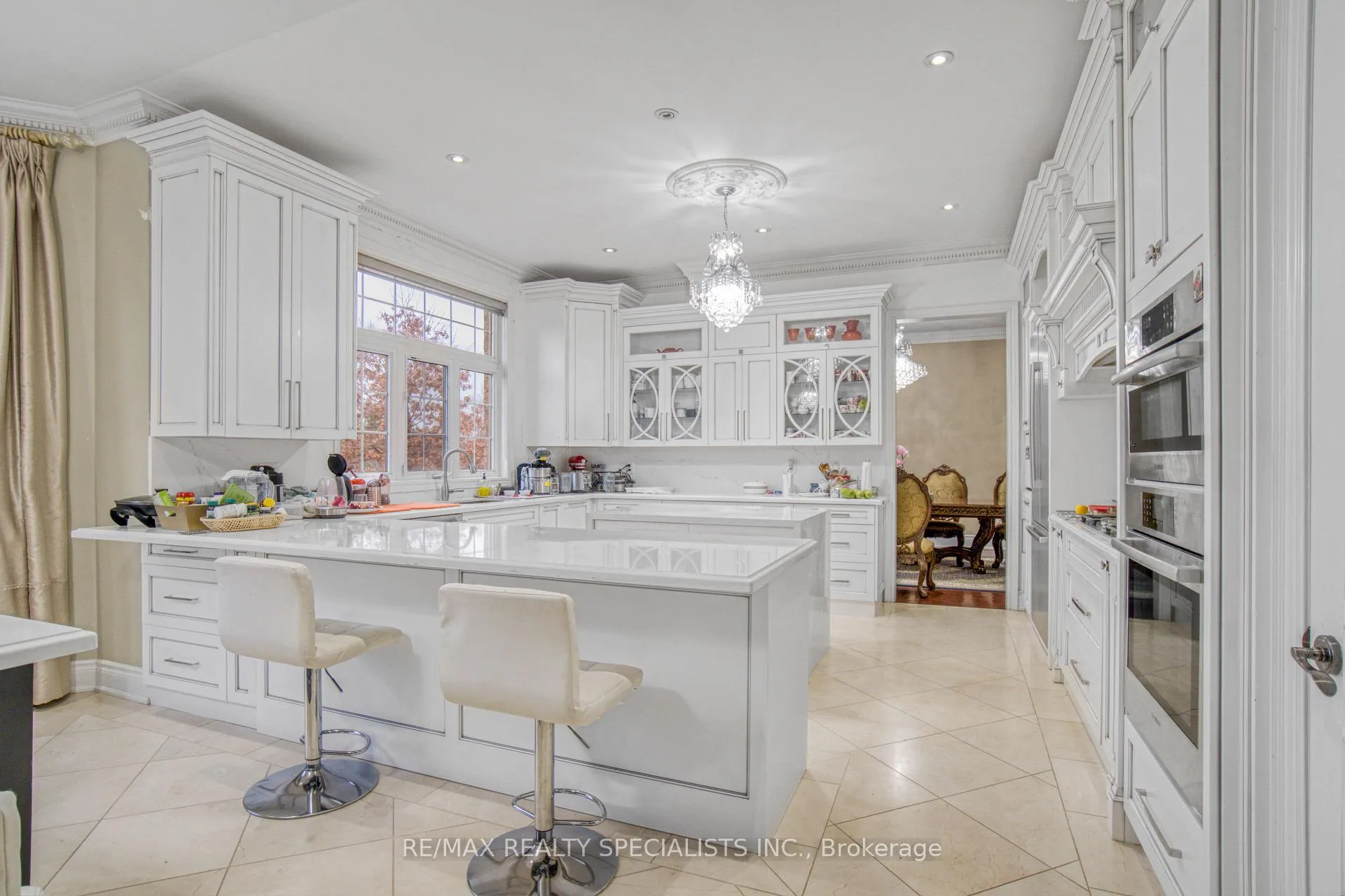 Photo 9 of 165 Grand Vallore Crescent, Vaughan, Vellore Village — HOMEH