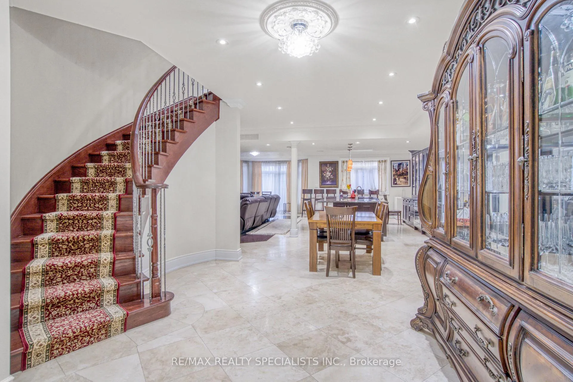 Photo 28 of 165 Grand Vallore Crescent, Vaughan, Vellore Village — HOMEH