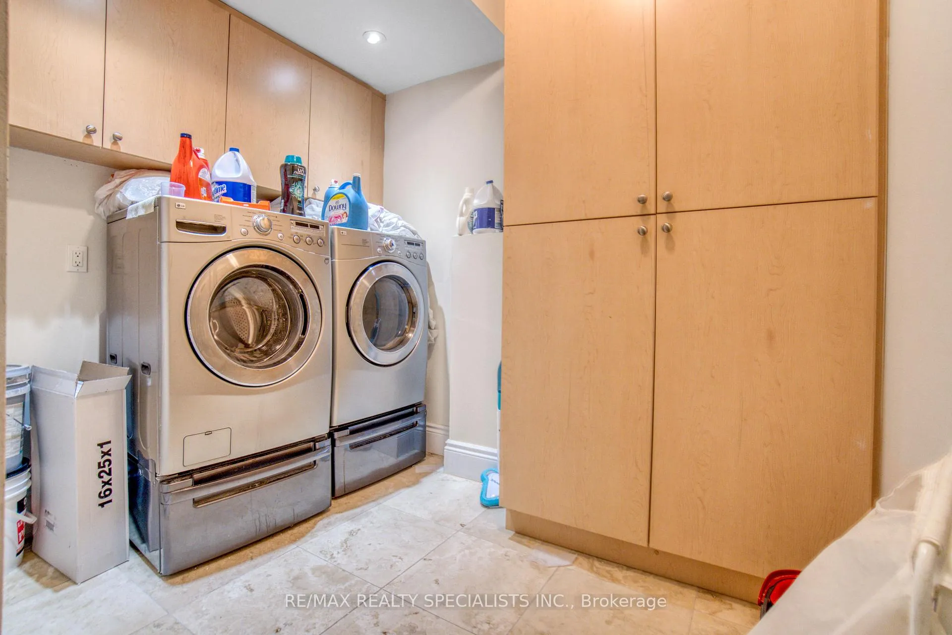 Photo 34 of 165 Grand Vallore Crescent, Vaughan, Vellore Village — HOMEH