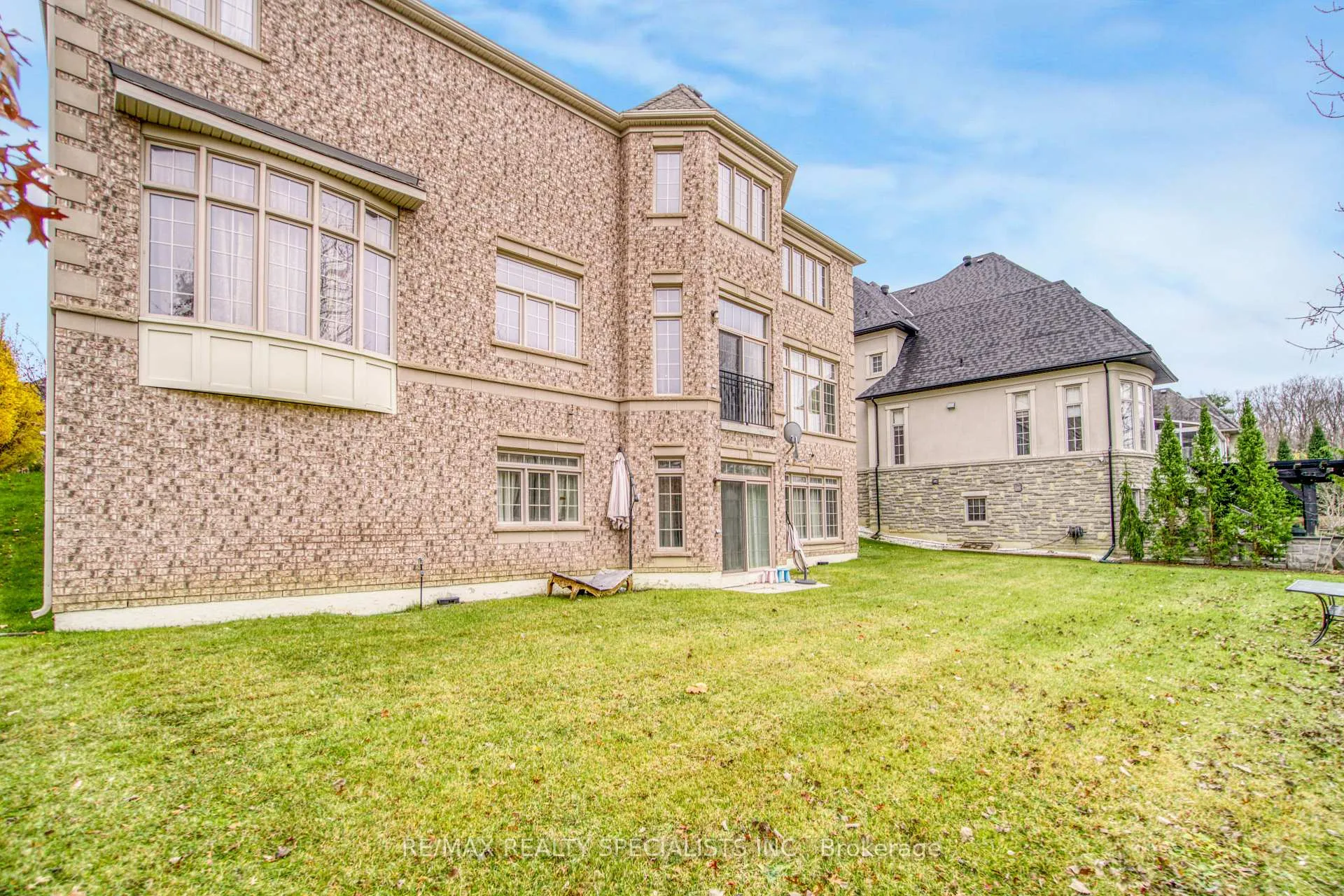 Photo 36 of 165 Grand Vallore Crescent, Vaughan, Vellore Village — HOMEH