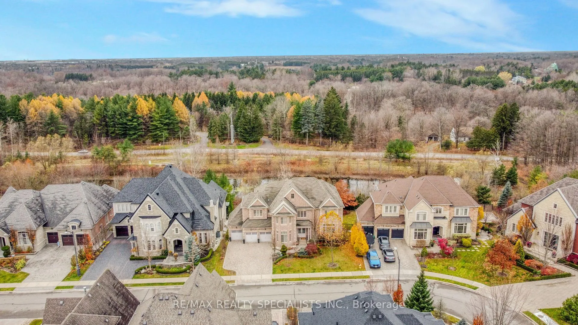 Photo 38 of 165 Grand Vallore Crescent, Vaughan, Vellore Village — HOMEH