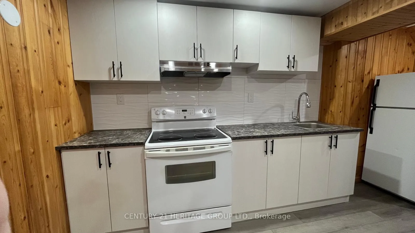 Photo 4 of Unit Bsmt, 477 Cobblehill Drive, Oshawa, Pinecrest — HOMEH