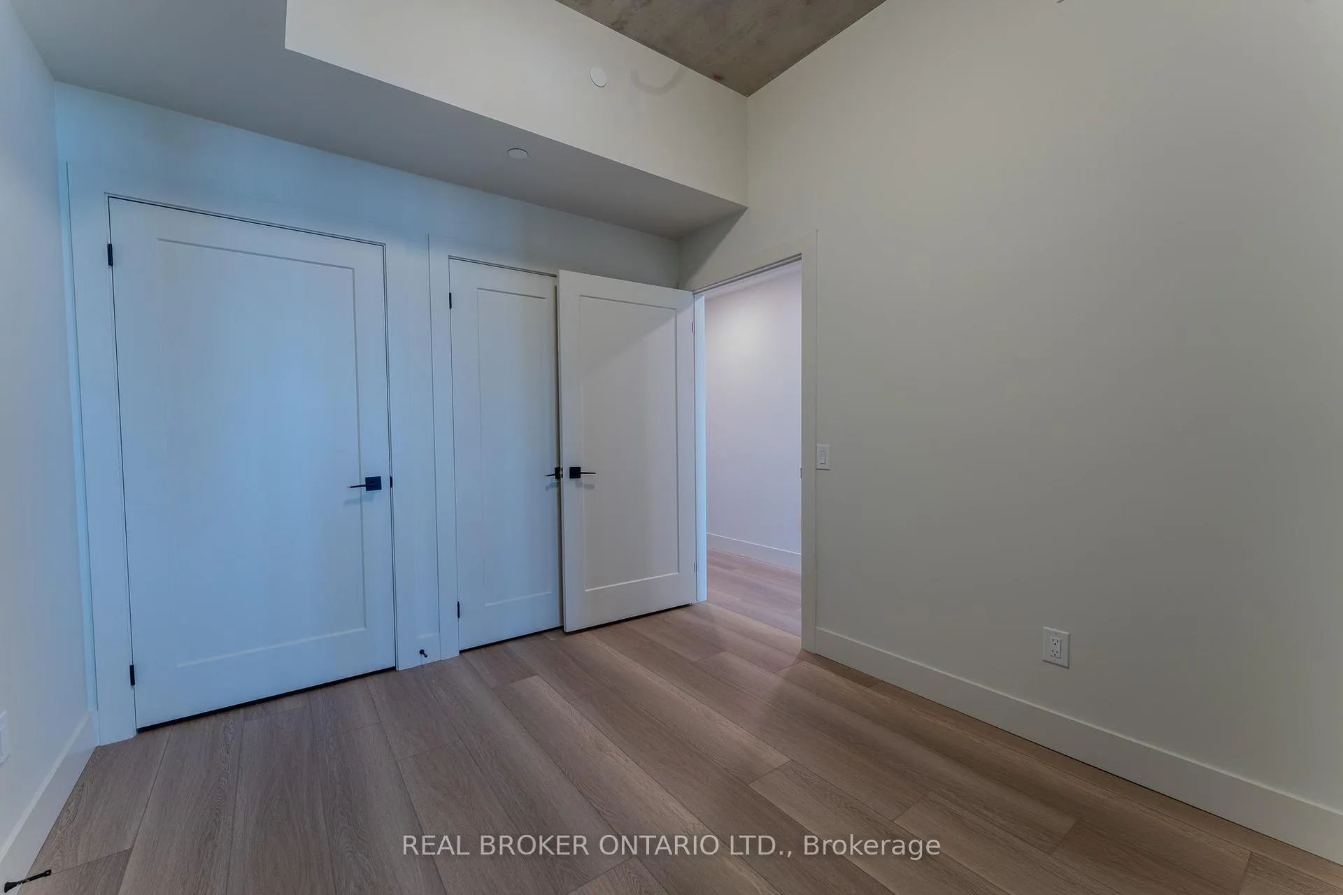 Photo 6 of Unit 706, 24 Augusta Street, Hamilton, Corktown — HOMEH