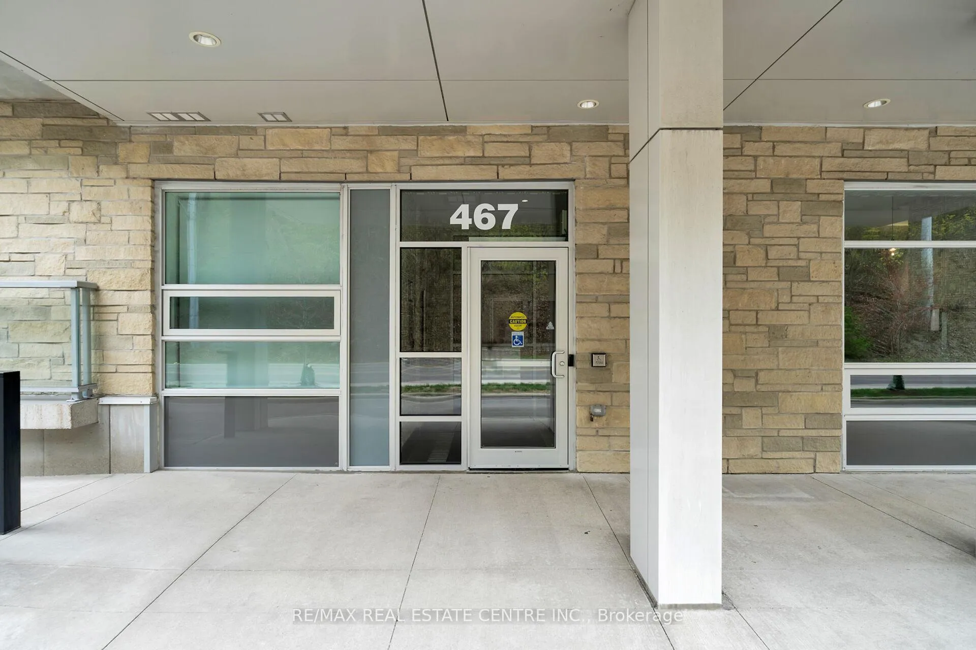 Photo 6 of Unit 305, 467 Charlton Avenue E, Hamilton, Stinson — HOMEH