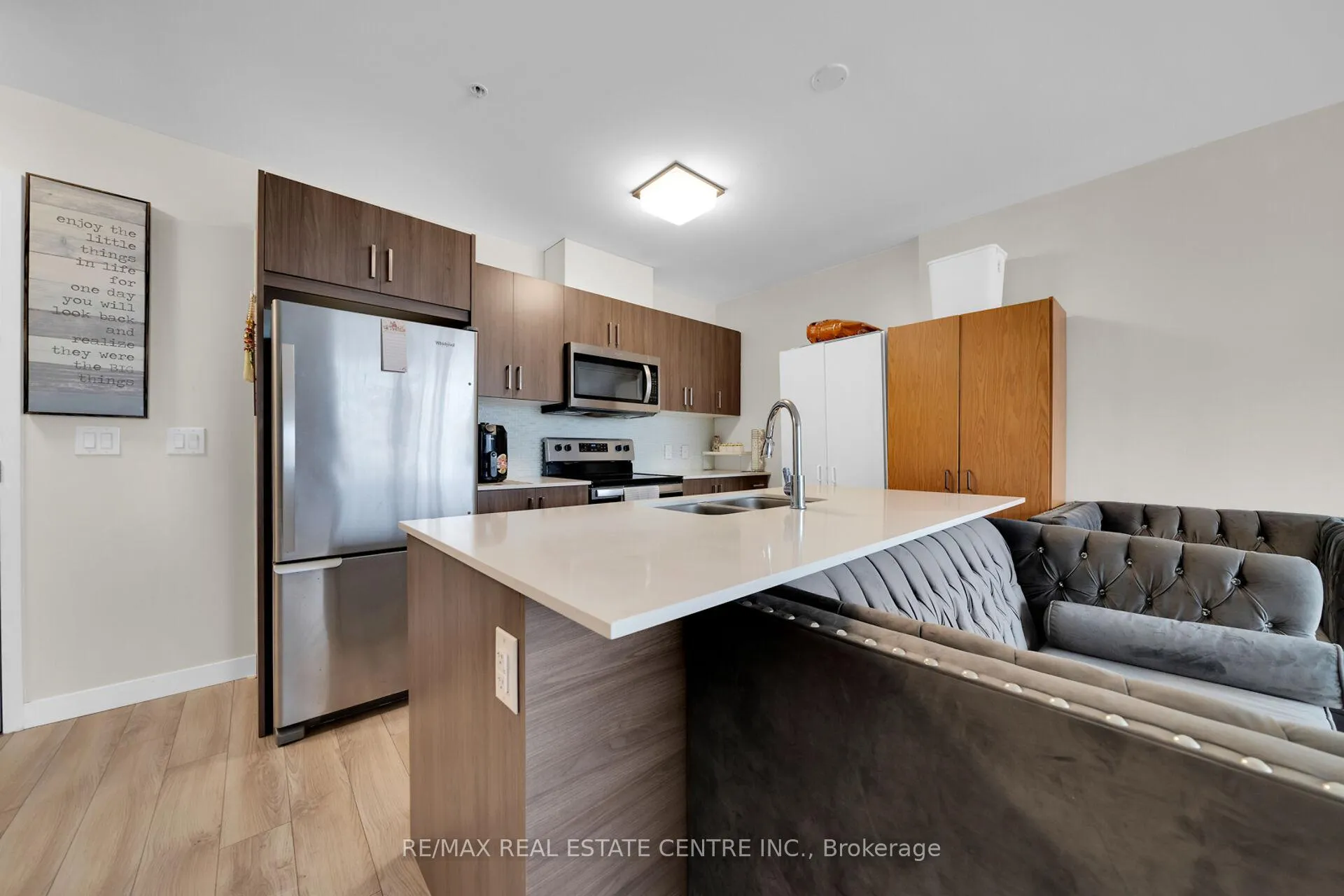 Photo 12 of Unit 305, 467 Charlton Avenue E, Hamilton, Stinson — HOMEH