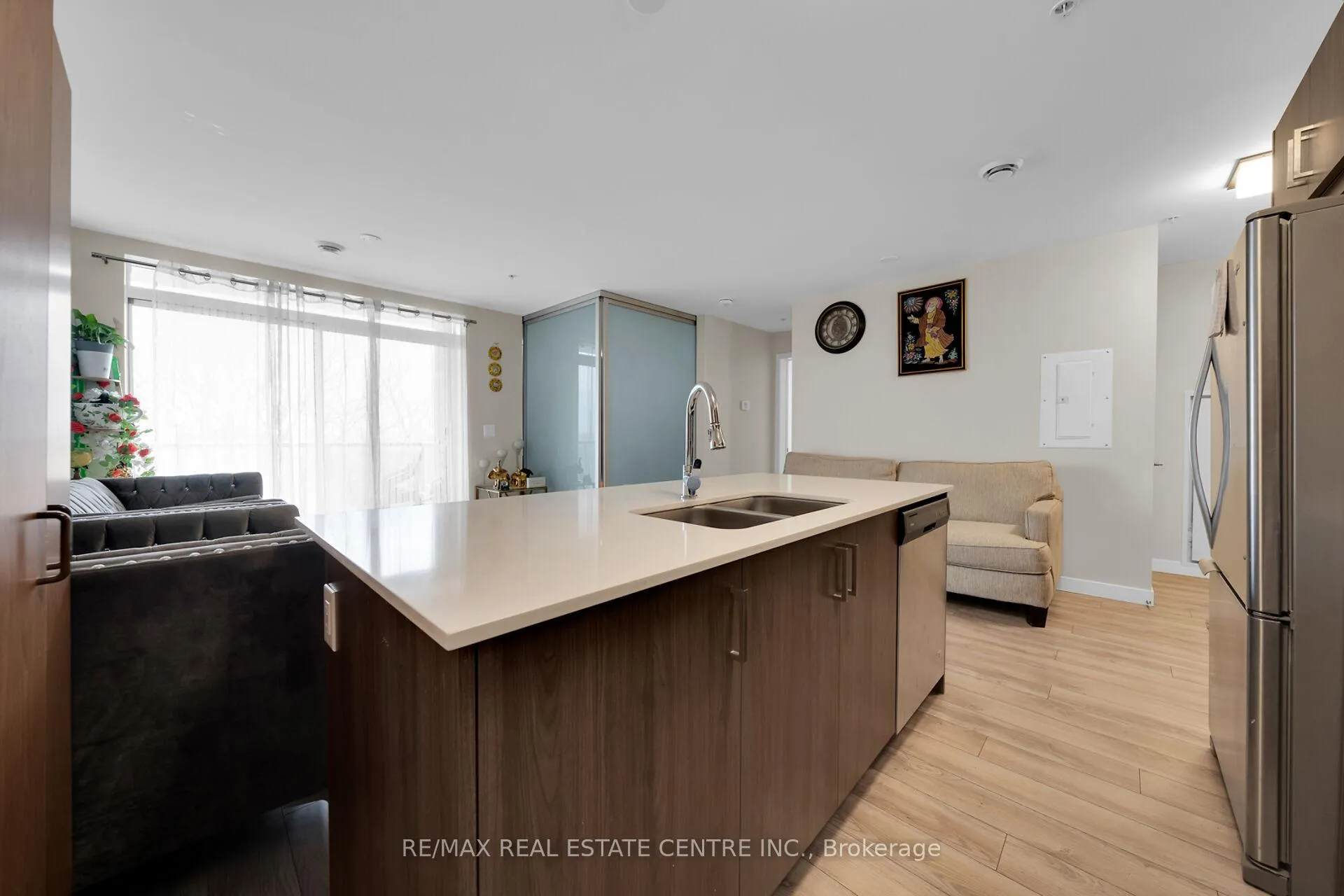 Photo 13 of Unit 305, 467 Charlton Avenue E, Hamilton, Stinson — HOMEH