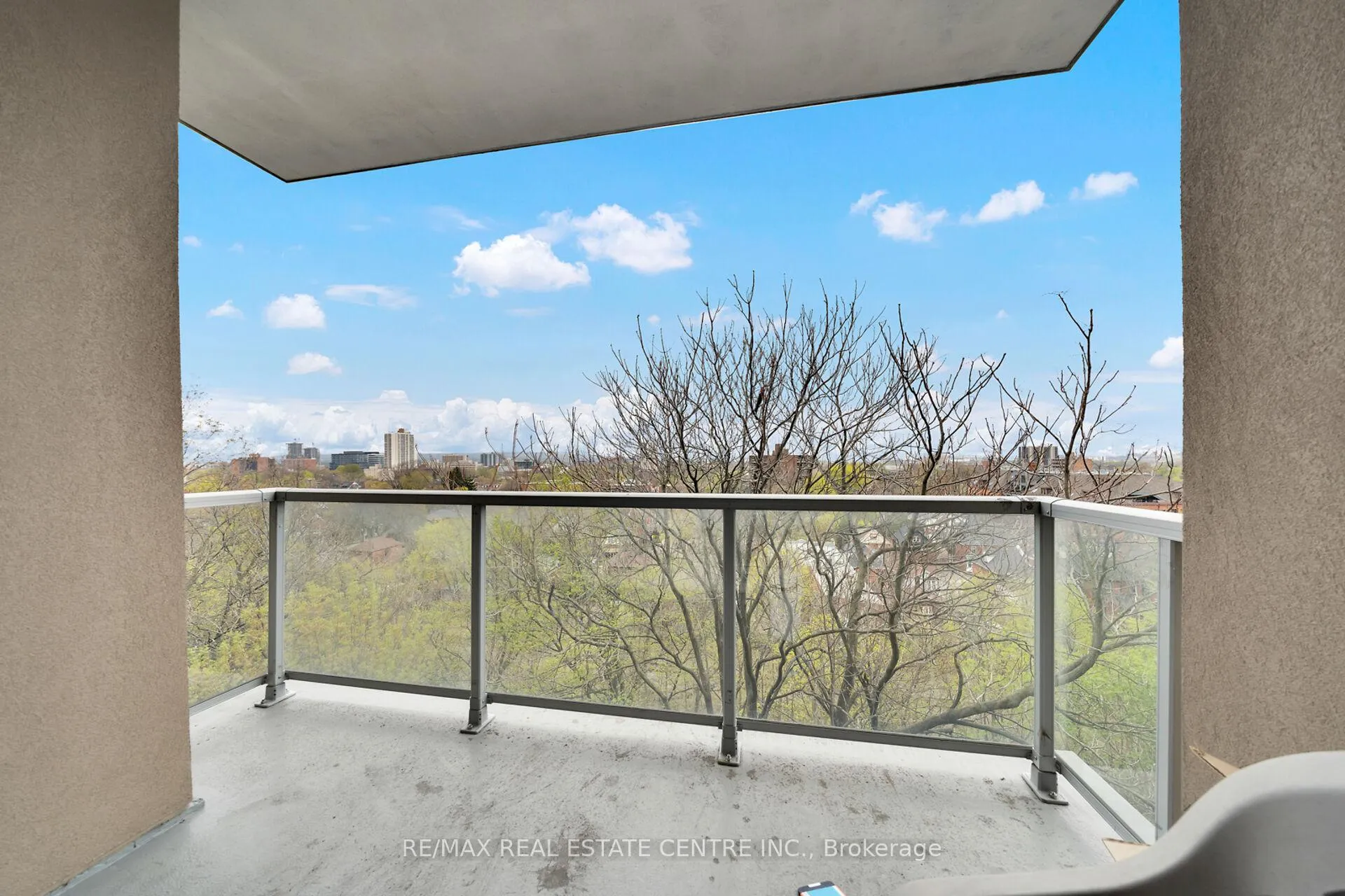 Photo 17 of Unit 305, 467 Charlton Avenue E, Hamilton, Stinson — HOMEH