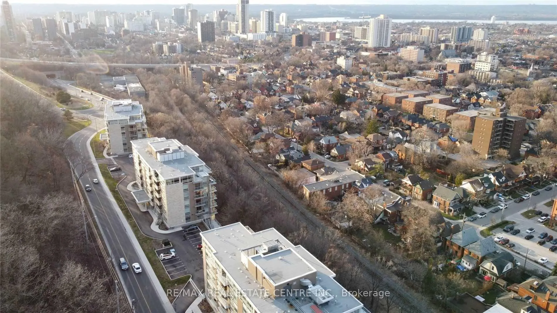 Photo 36 of Unit 305, 467 Charlton Avenue E, Hamilton, Stinson — HOMEH