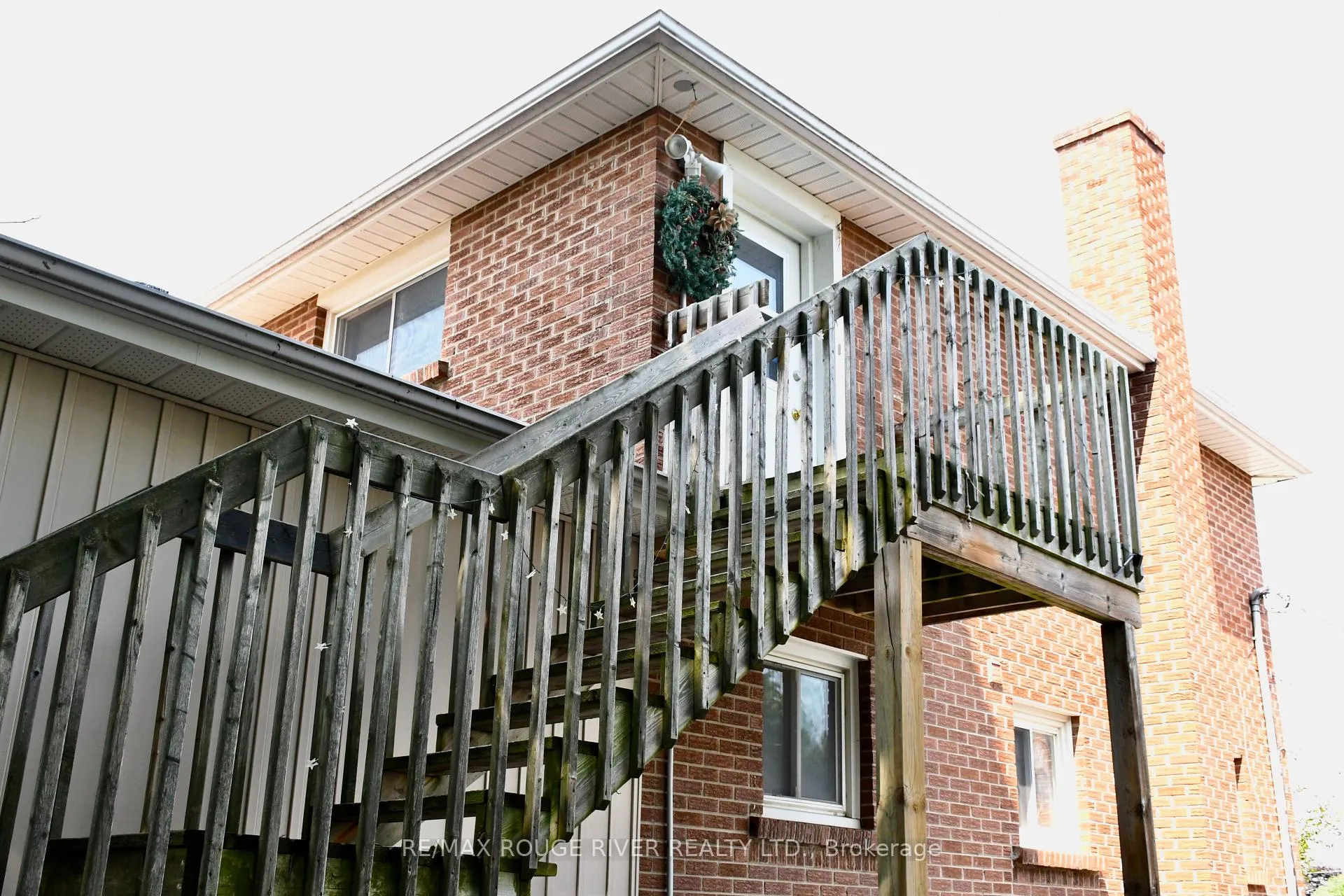 Photo 17 of 604 Kent Street, Whitby, Downtown Whitby — HOMEH