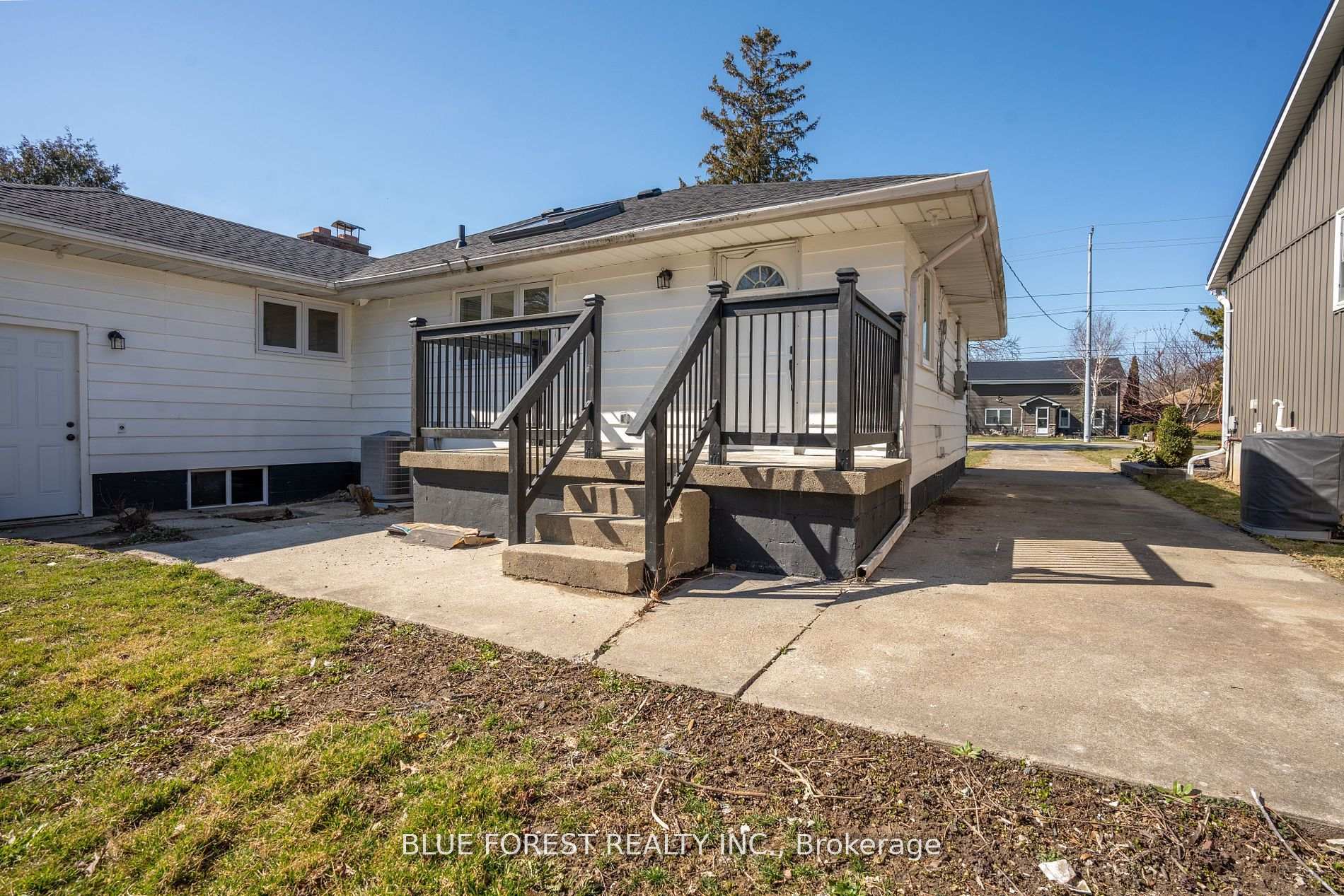 Photo 31 of 416 Indian Creek Road, Chatham-Kent, SW — HOMEH