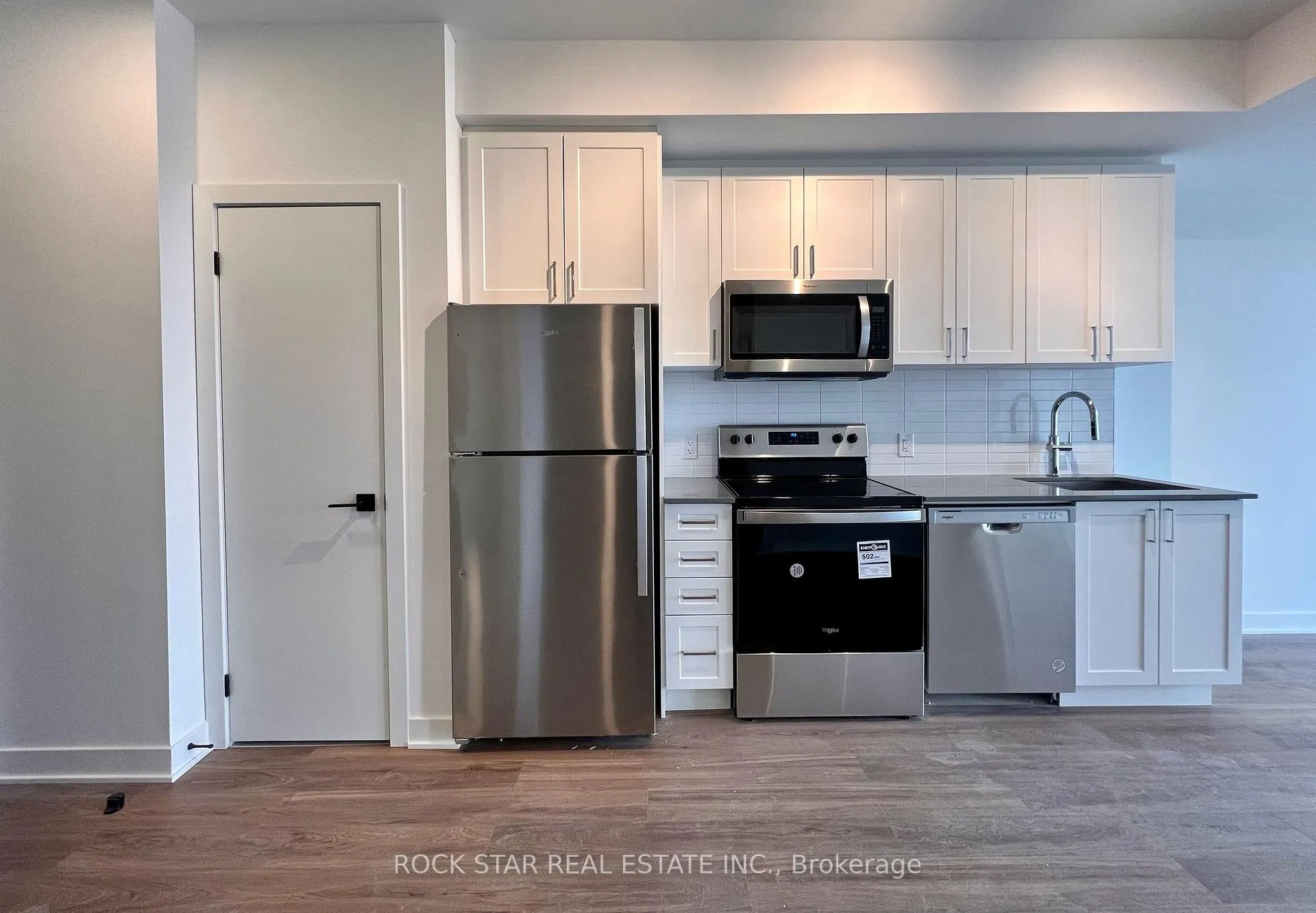 Photo 4 of Unit 1203, 2782 Barton Street E, Hamilton, Riverdale — HOMEH
