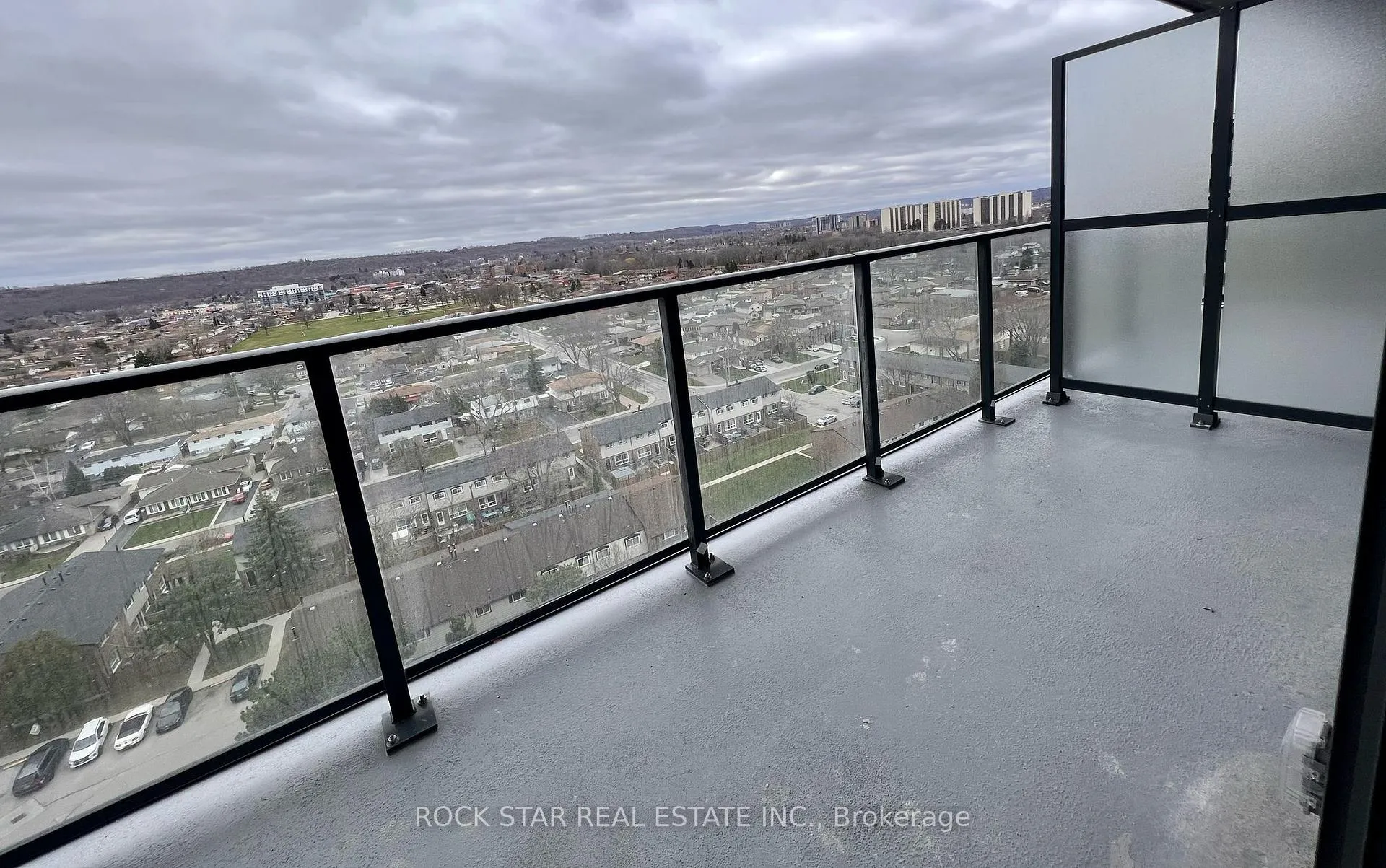 Photo 8 of Unit 1203, 2782 Barton Street E, Hamilton, Riverdale — HOMEH