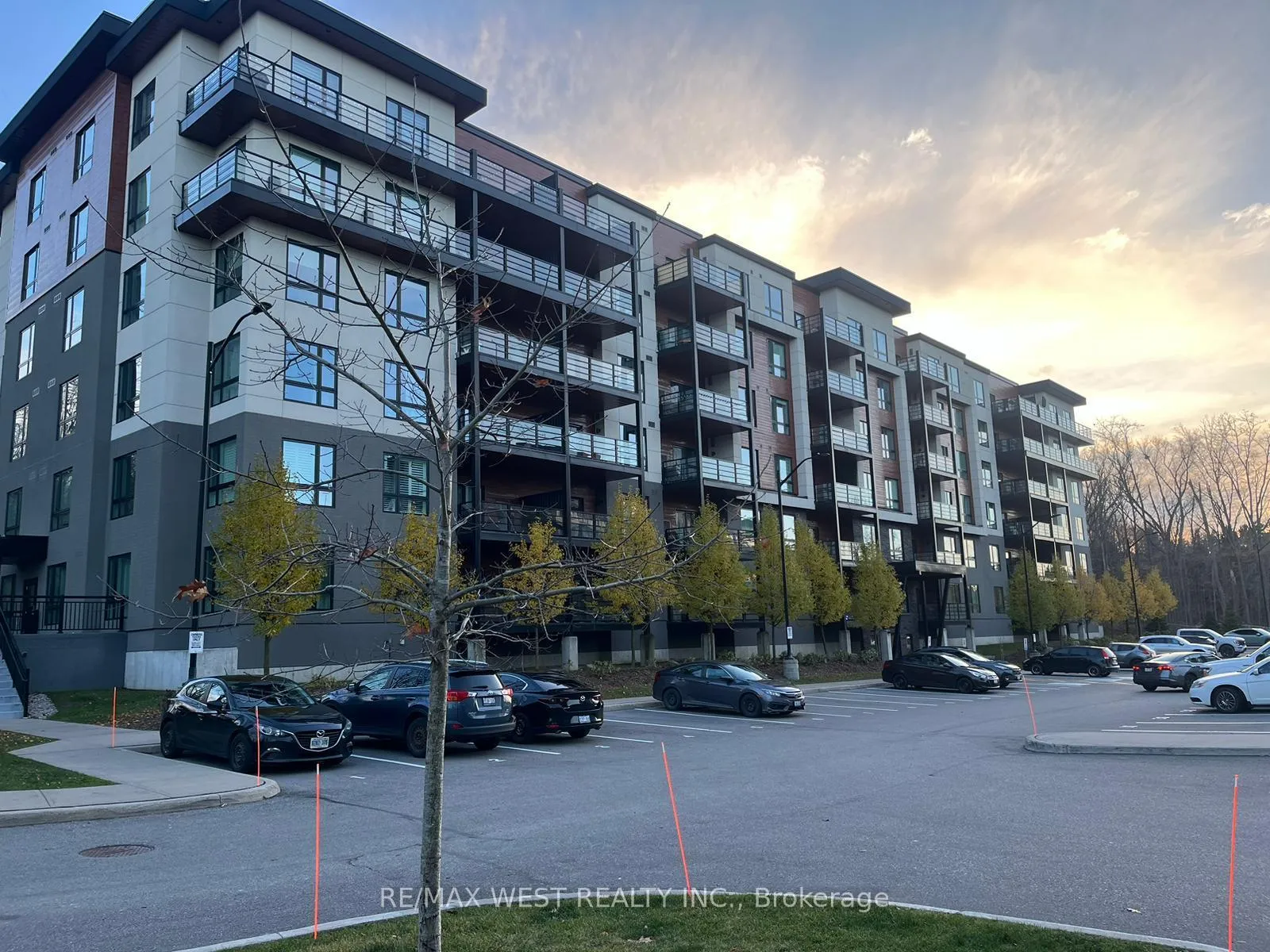 Front of Unit 506, 304 Essa Road