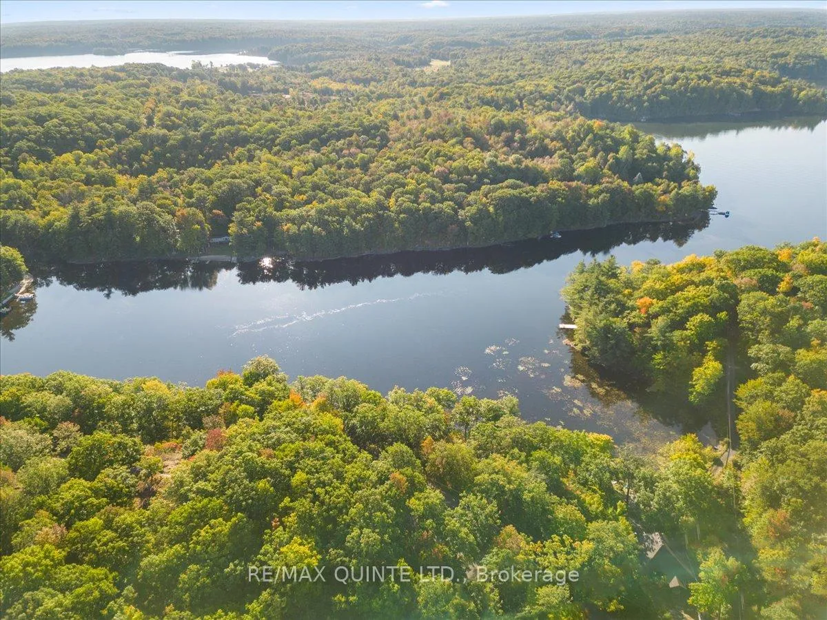 Photo 3 of 102 Attwood Lane, Frontenac, Frontenac South — HOMEH